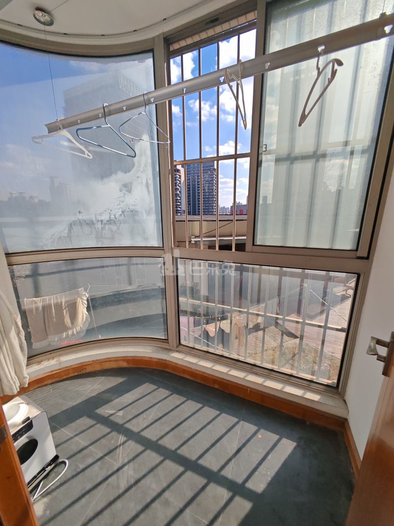 怡福苑18382761卧室图6