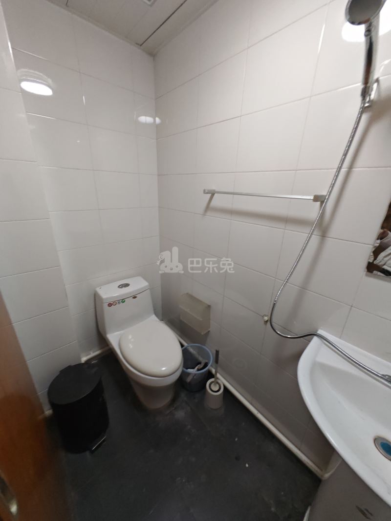 怡福苑18382759卫生间图9