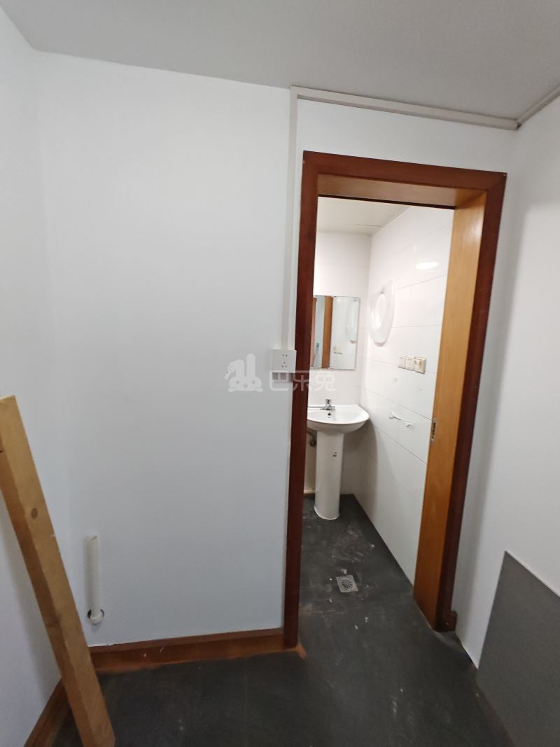 怡福苑18382759卫生间图8