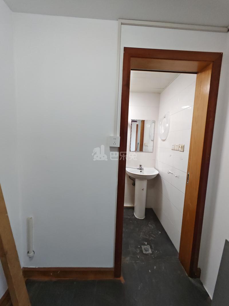 怡福苑18382759卫生间图10