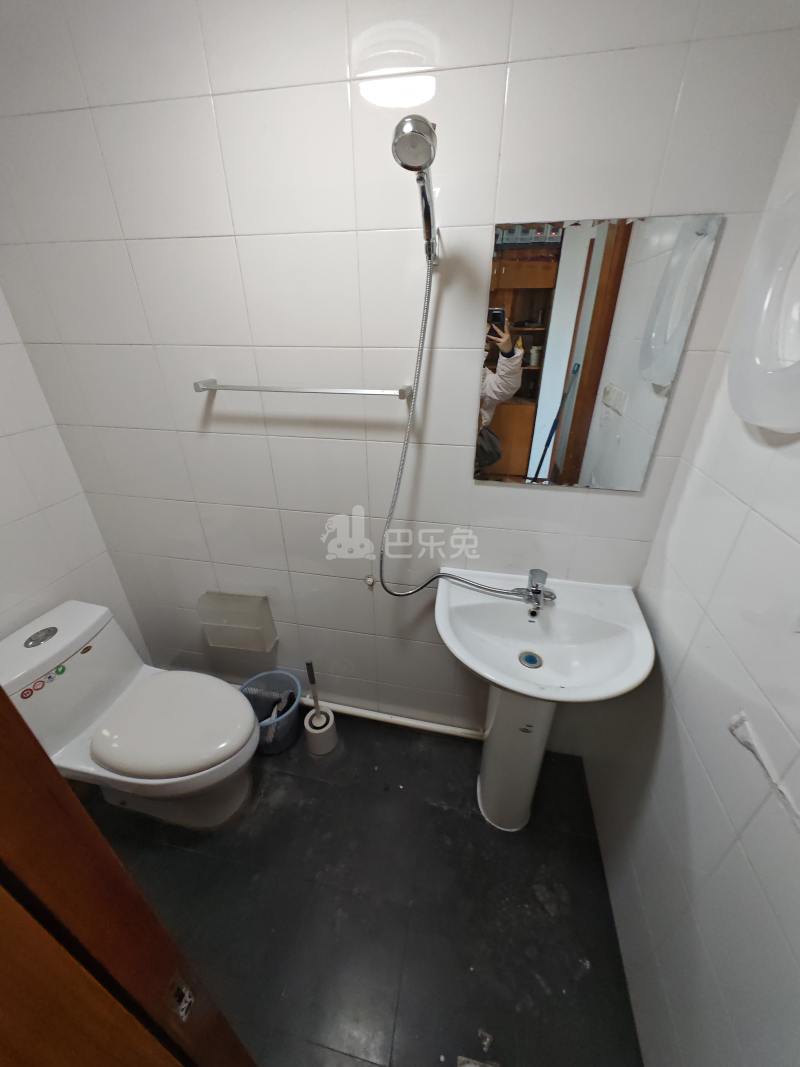 怡福苑18382759卫生间图13