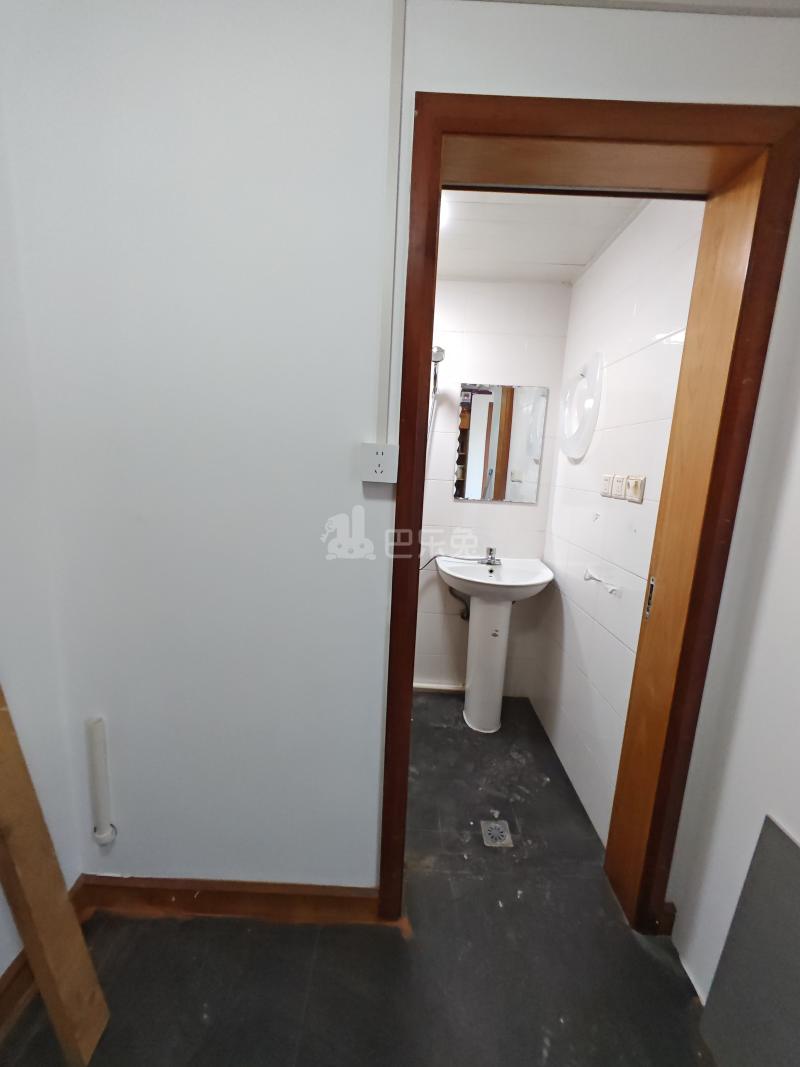 怡福苑18382759卫生间图15