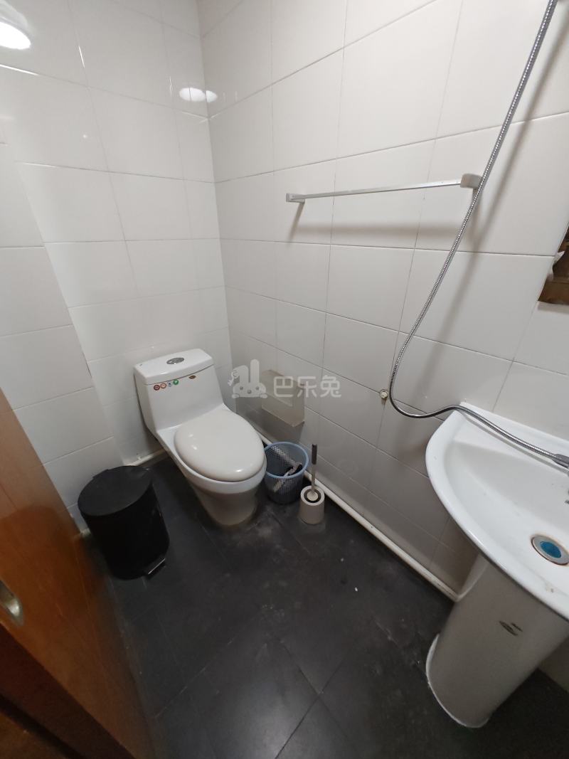 怡福苑18382759卫生间图17