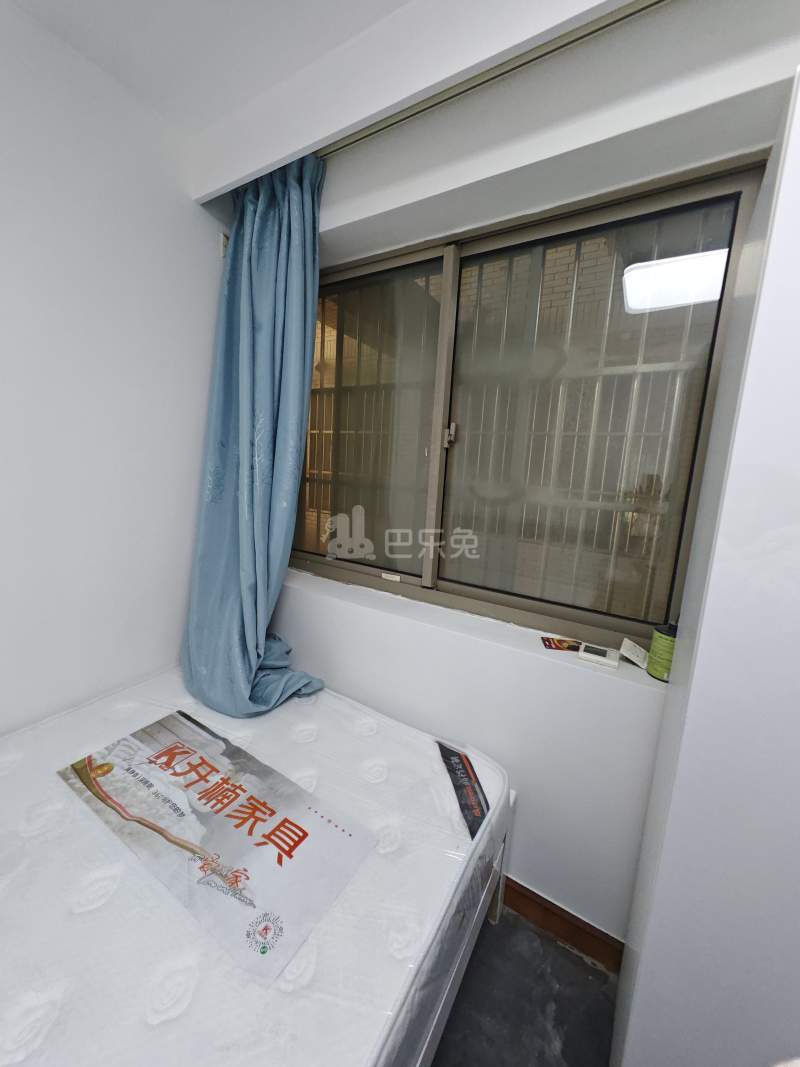 怡福苑18382764卧室图3