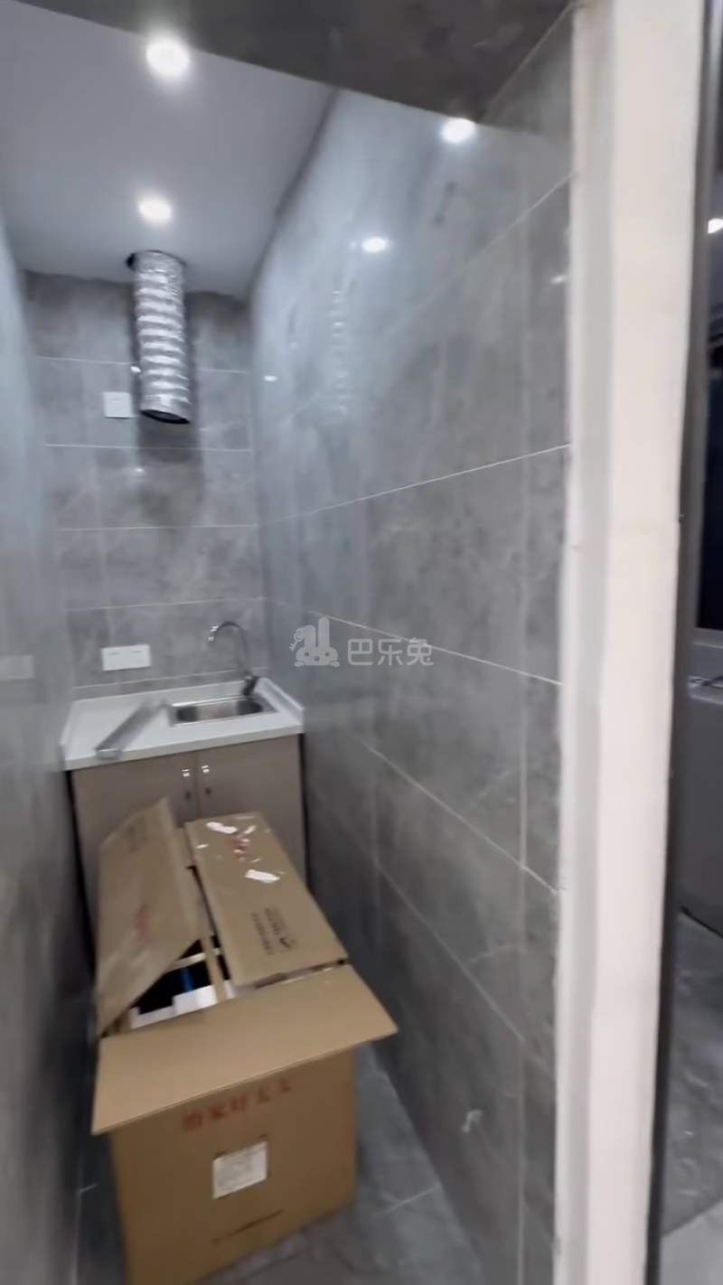 四季名门城市公寓18386574周边环境图0