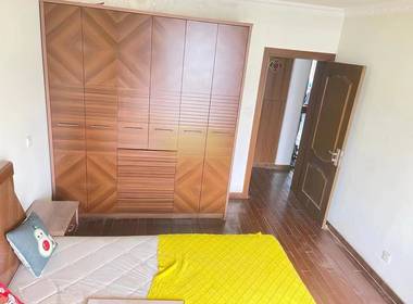 江桥三村四街坊（临潭路518弄） 