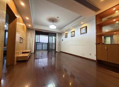 运新花苑二区 1室2厅2卫