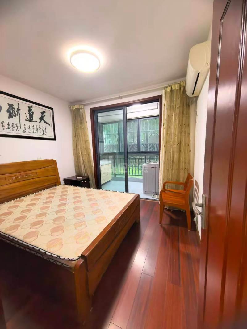 圣苑小区18390669周边环境图4