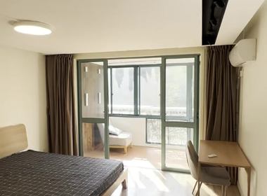 光鸿苑（东三里桥路245弄） 