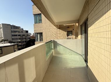 鸿艺豪苑 2室2厅2卫