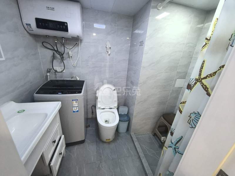 青浦绿地中心柏源晶舍18404002卫生间图8