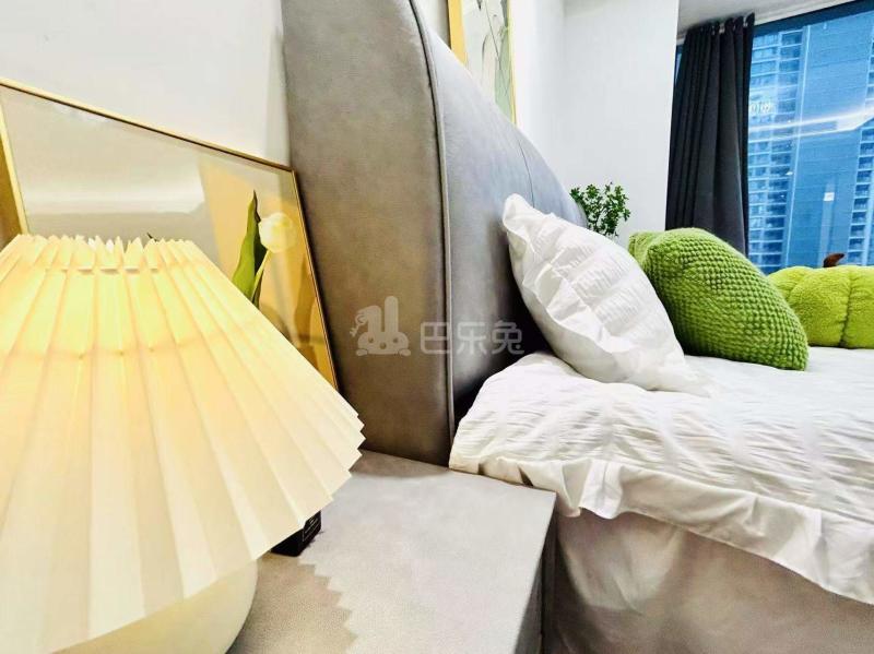 杭栢城18404106卧室图1