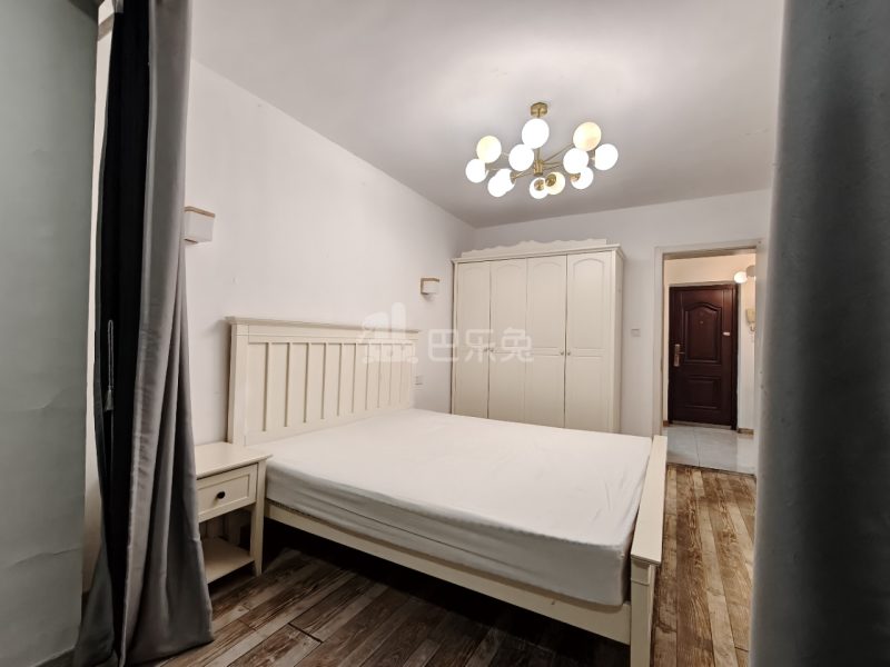 叶家弄18405472客厅图1