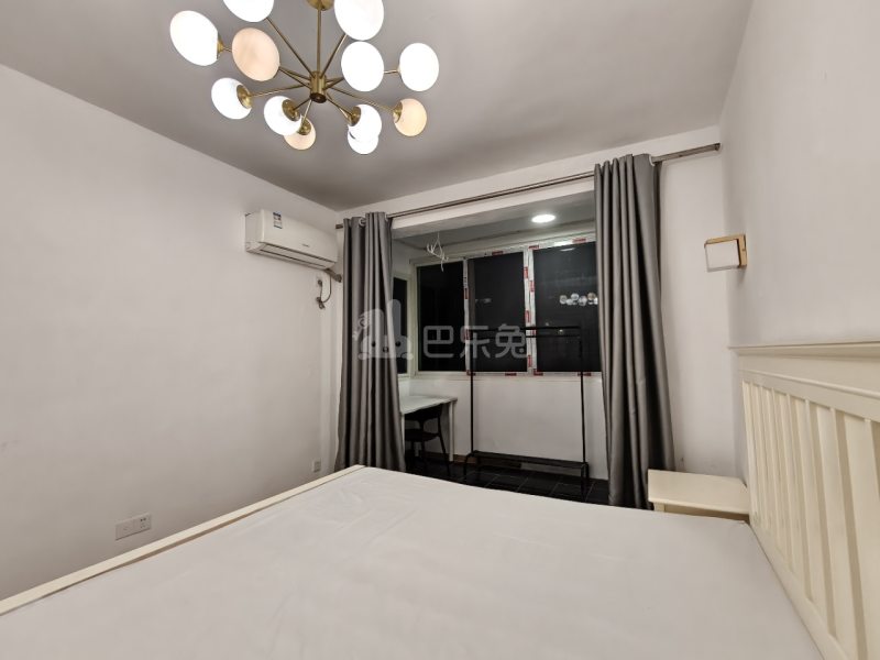 叶家弄18405472客厅图2