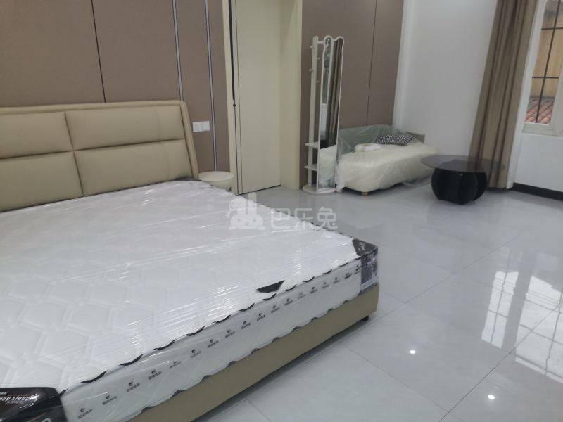 龙湖郦城（蓝湖郡）18413114卧室图3