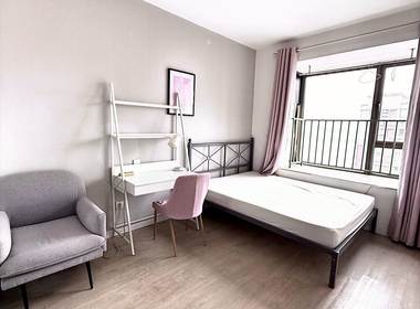 世茂江滨花园峻景湾 