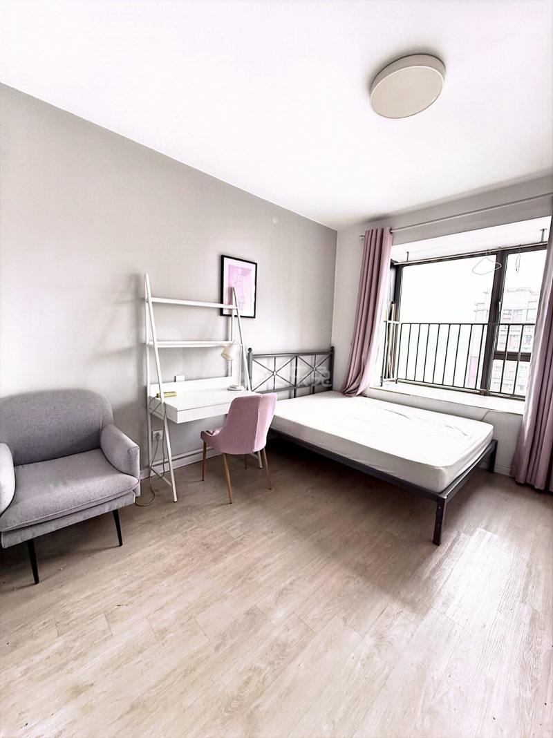 世茂江滨花园峻景湾18413132周边环境图0