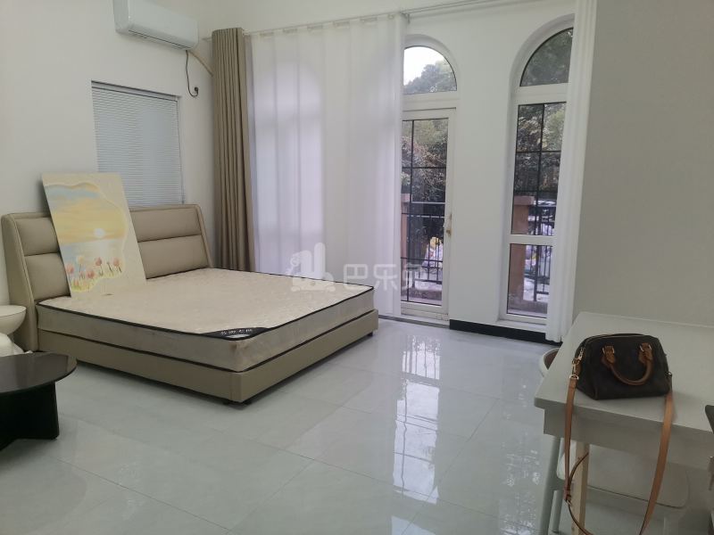 龙湖郦城（蓝湖郡）18413139卧室图0