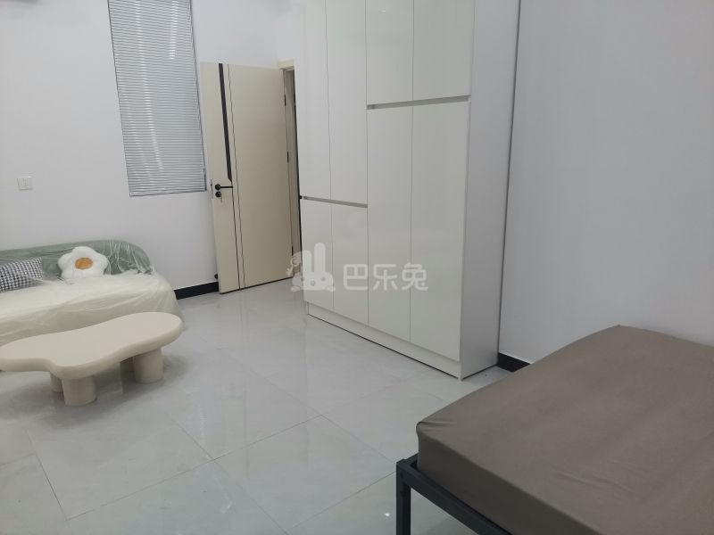 龙湖郦城（蓝湖郡）18413144卧室图2