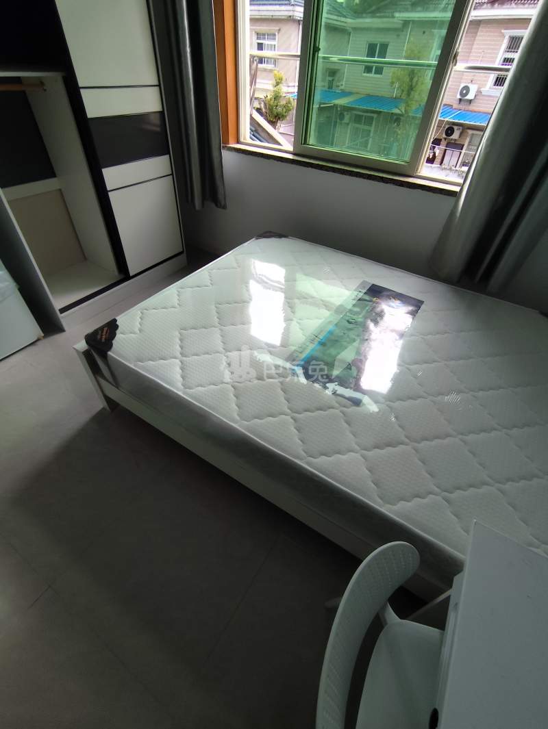 红光中心村（凌志路100弄）18413145卧室图1