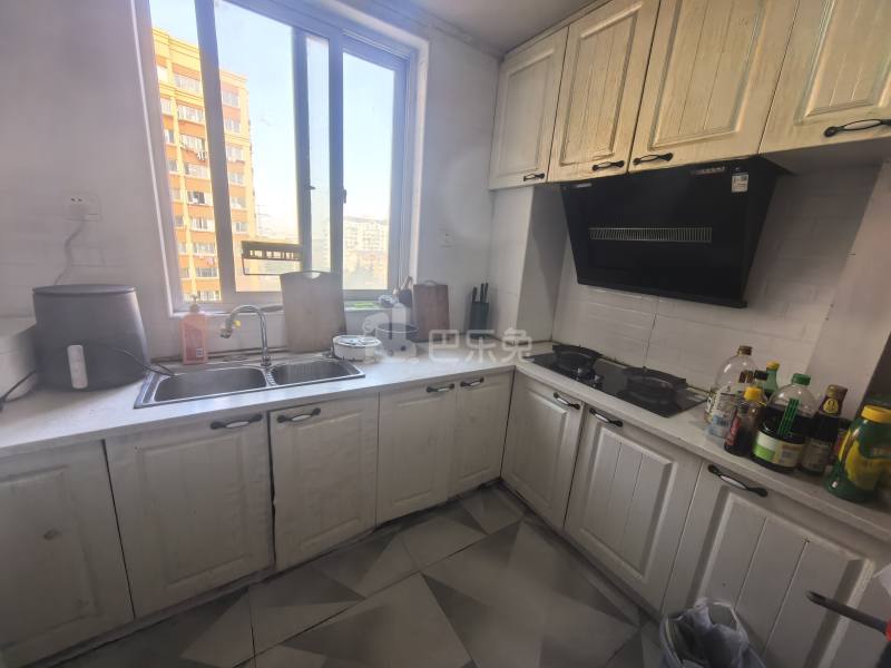 苗桐佳苑（芳华路788弄）18419550周边环境图4