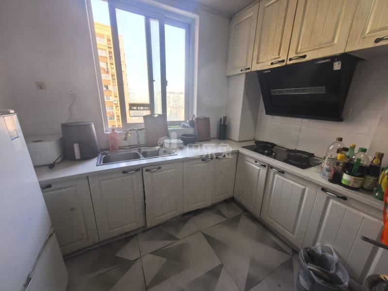 苗桐佳苑（芳华路788弄）18419550周边环境图5