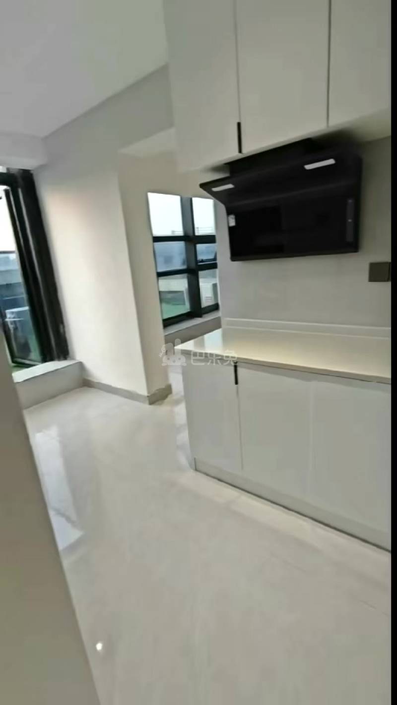 太阳国际公寓18423997周边环境图0