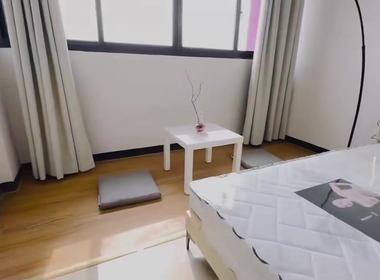 三角村公寓 1室0厅1卫