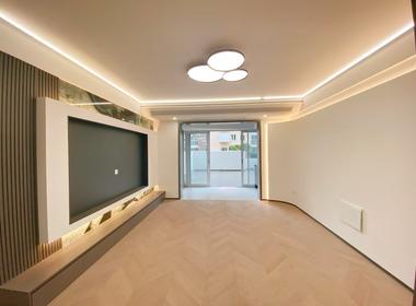 中山公寓 2室3厅4卫