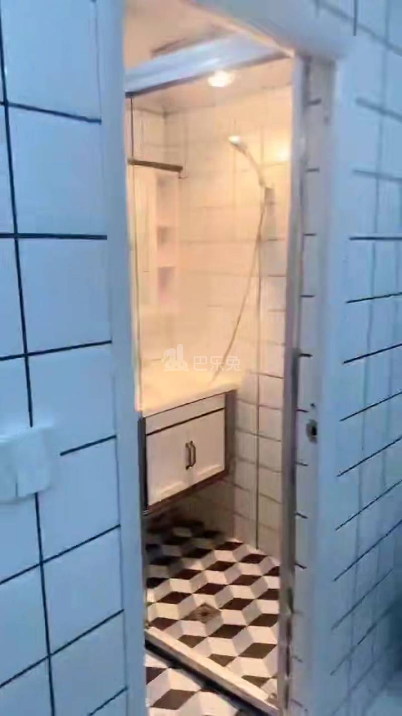 体育路245号18429629周边环境图0