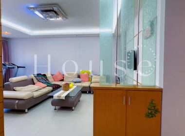 温馨人家 3室2厅2卫