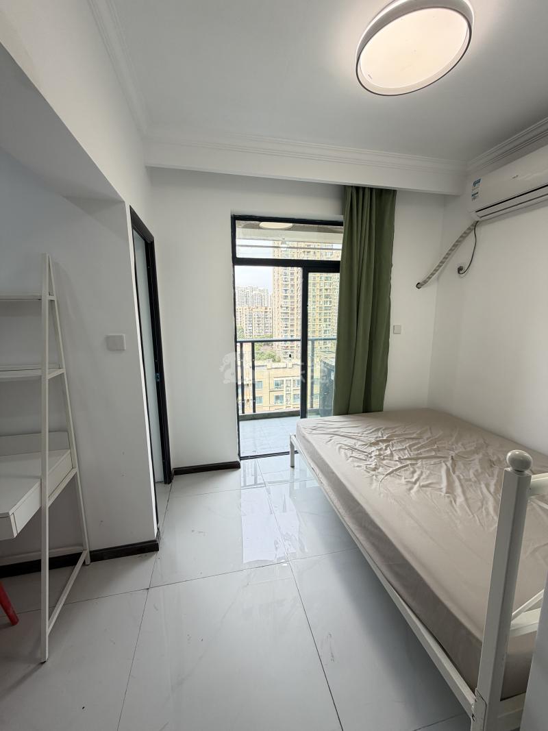 多蓝水岸蓝波苑18442758周边环境图0