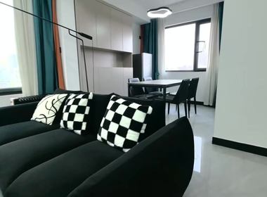 登蓝府 1室2厅0卫