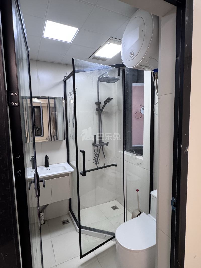 运初尚府18448583卫生间图5