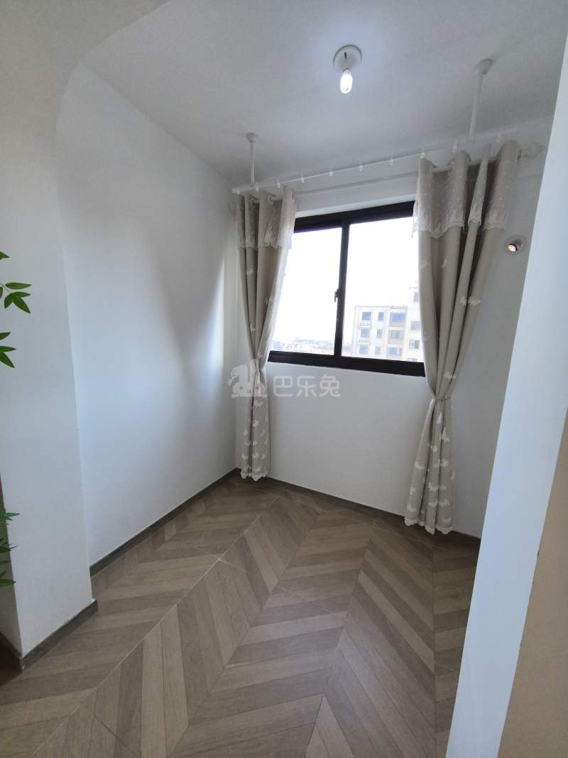 良景佳苑18448655客厅图8