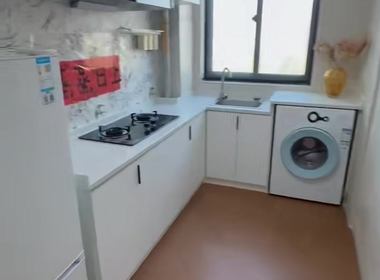 和雅闻兴府 1室1厅1卫