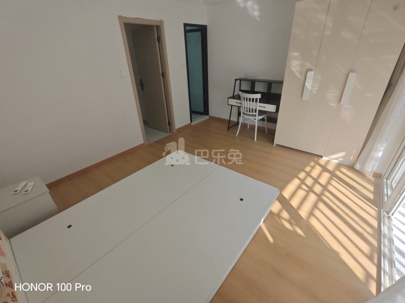 杨泰春城18457273卧室图3