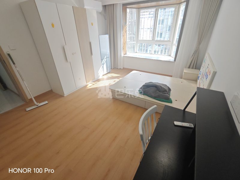 杨泰春城18457276卧室图1