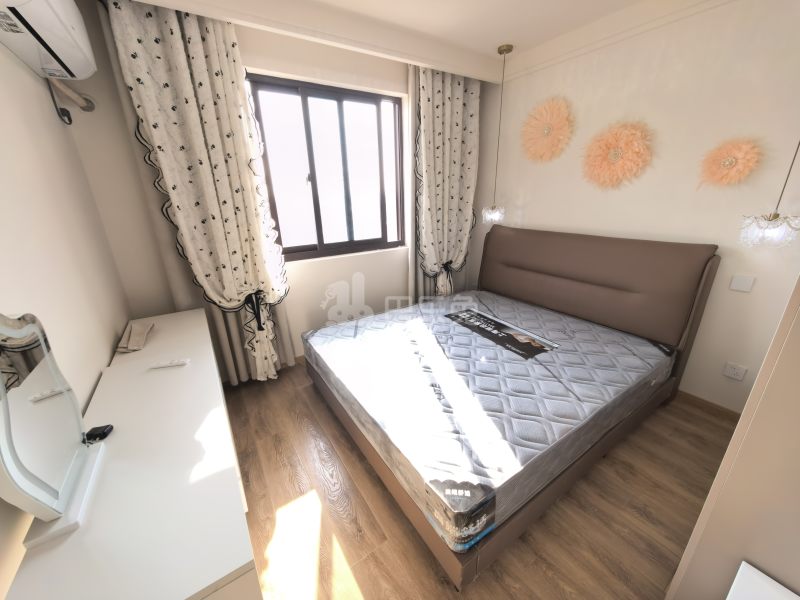 良景佳苑18462052卧室图0