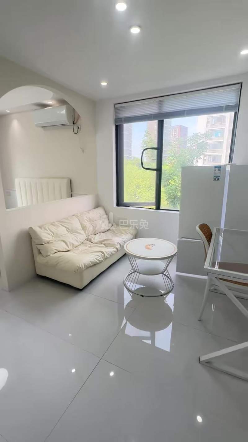 臻到豪庭18468045周边环境图0