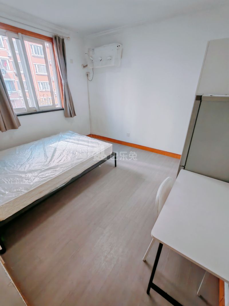 长阳新苑18471346周边环境图0