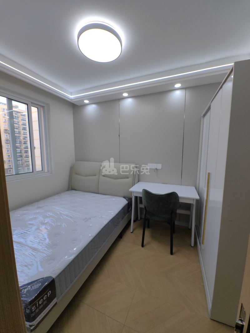 高行绿洲五期18472692卧室图2