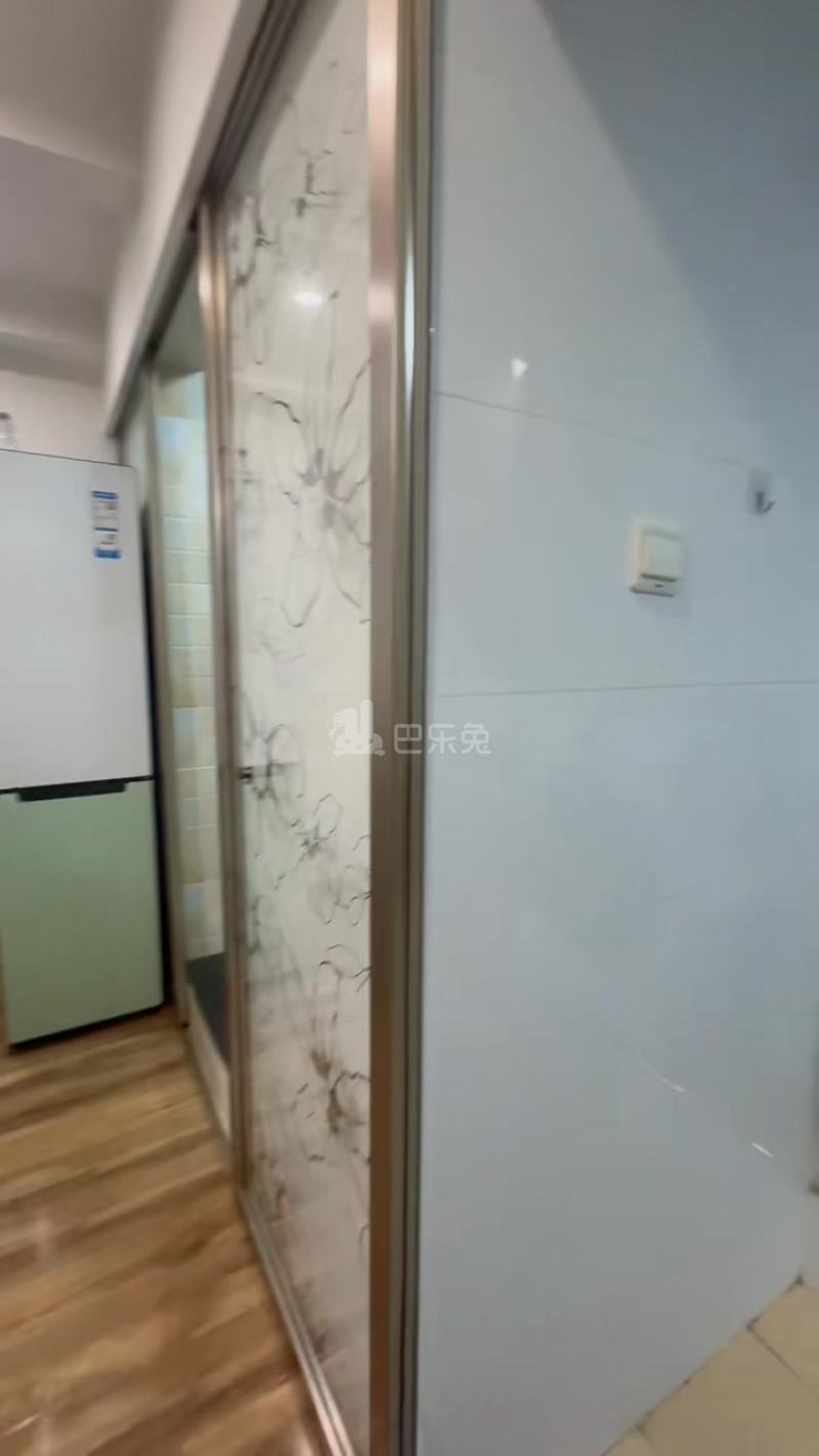 六圣堂18474795周边环境图0