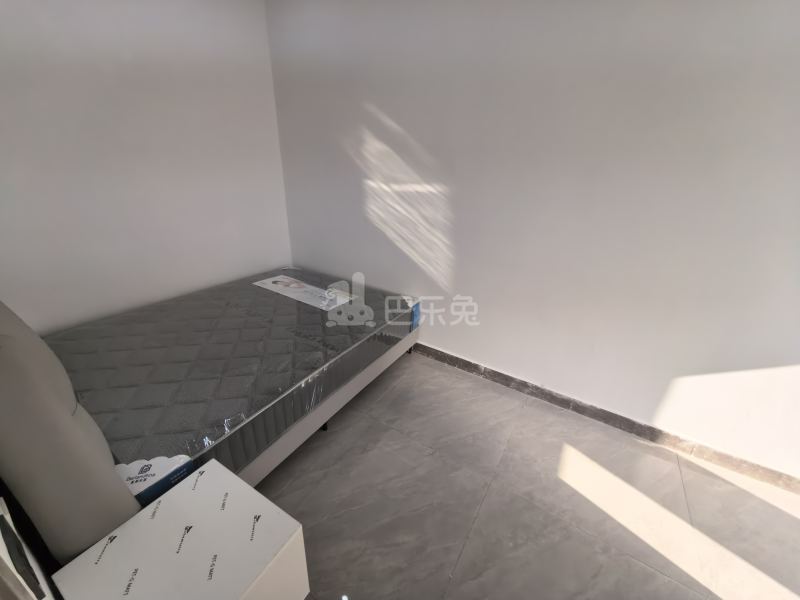 听潮南路415弄18479966卧室图2