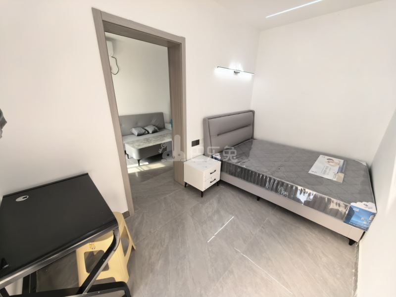 听潮南路415弄18479966卧室图0