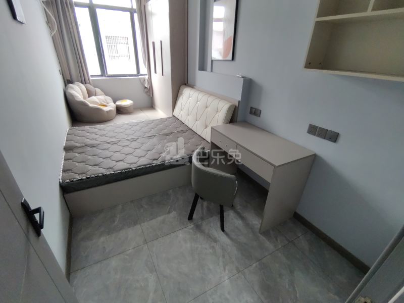 二联家园一区184523卧室图0