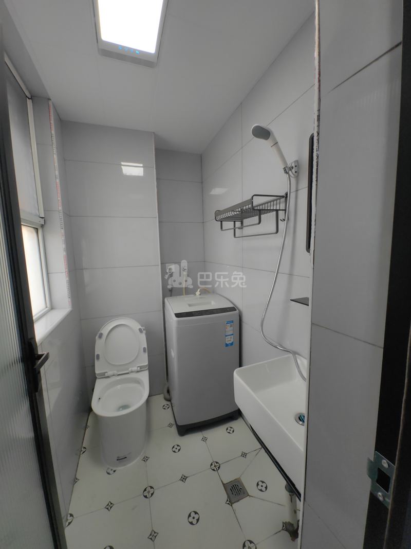 和龙新苑18571287卫生间图7