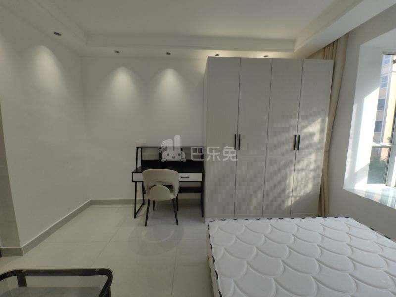 和龙新苑18571287卧室图4