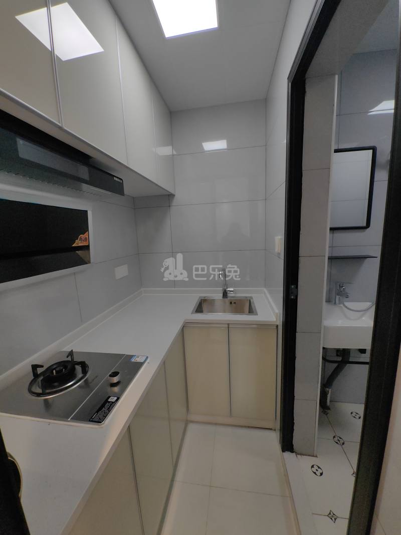和龙新苑18571289厨房图5