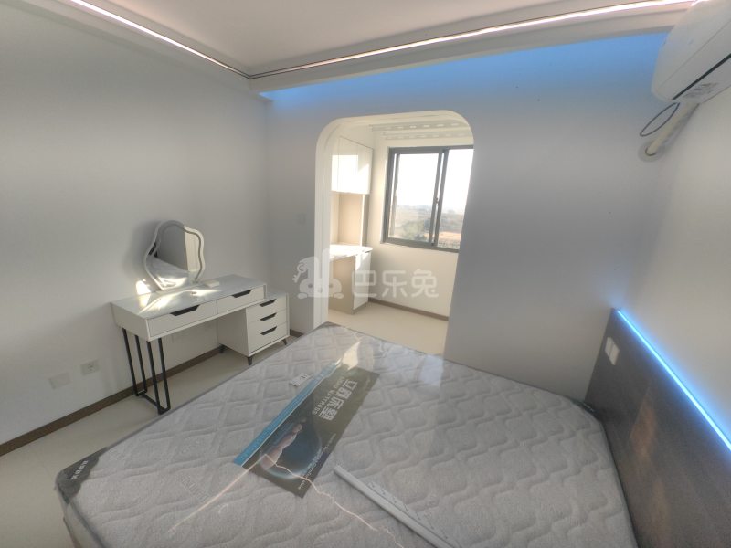新场聚福里18581740卧室图2